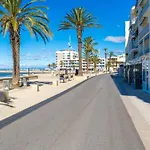 2 Pièces, 4 Couchages, Parking Privatif, à 100m De La Et Des Commerces - Fr-1-307-48 *