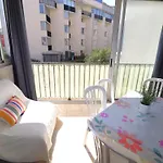 2 Pièces, 4 Couchages, Parking Privatif, à 100m De La Et Des Commerces - Fr-1-307-48